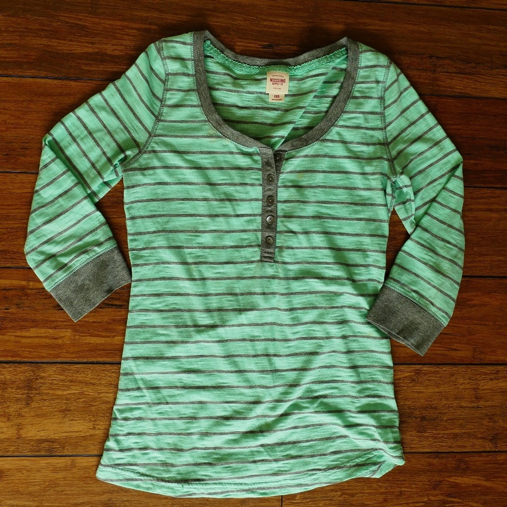 Half sleeve casual tee